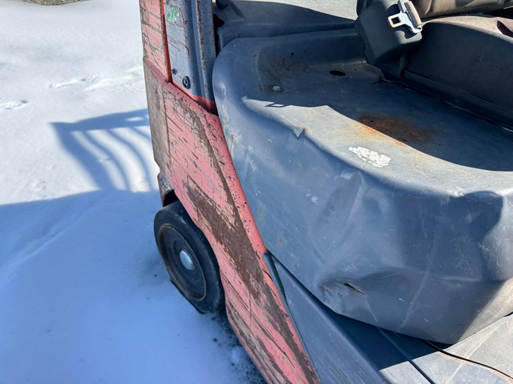 toyota-8fgcu25-image-27