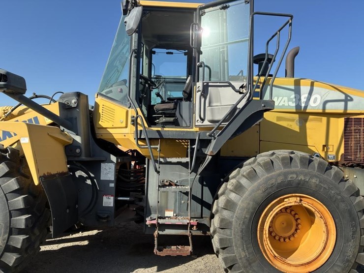 komatsu-wa380-image-19