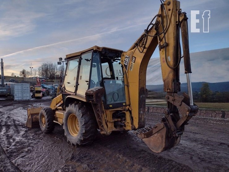 2005-caterpillar-420d-image-39