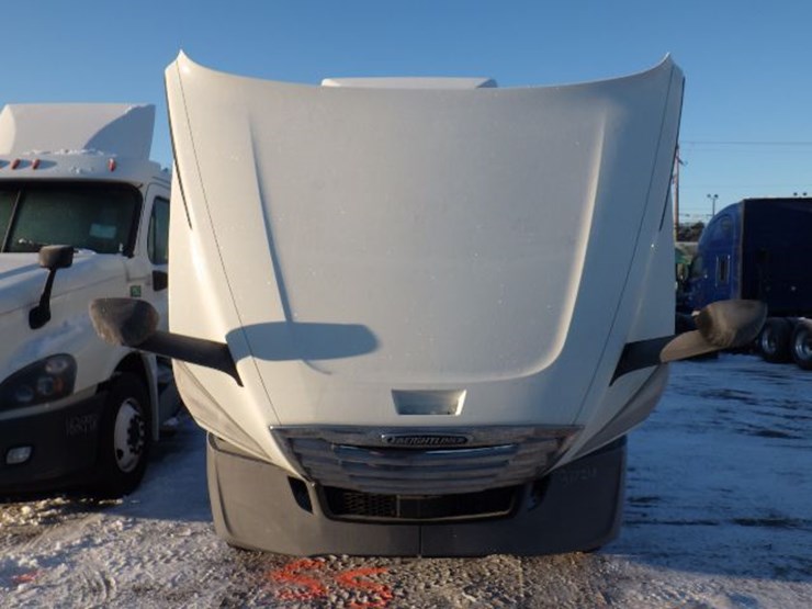 2018-freightliner-cascadia-126-image-20