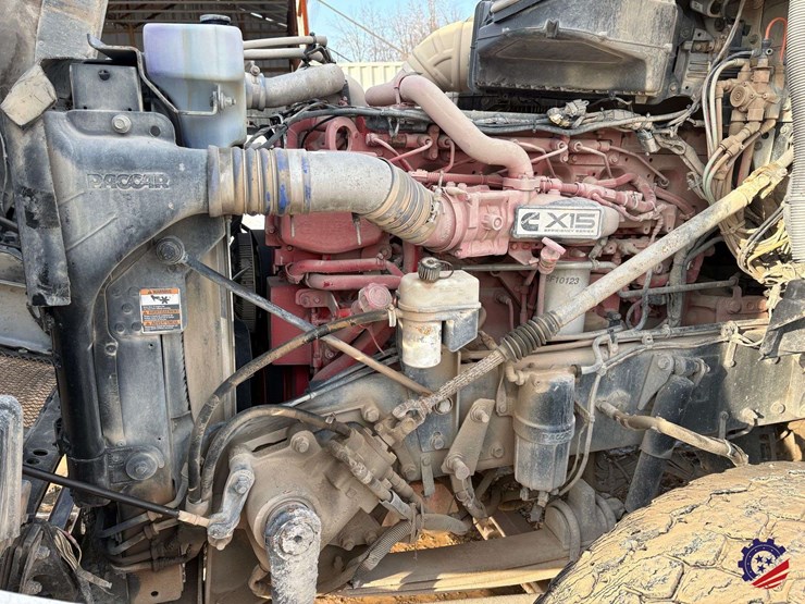 2019-kenworth-t880-image-33