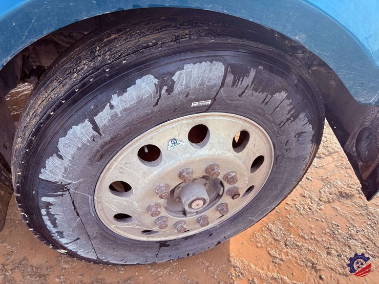 2021-western-star-4900ex-image-22