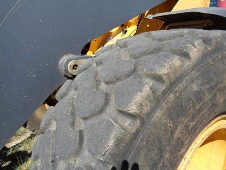 2013-deere-524k-image-13