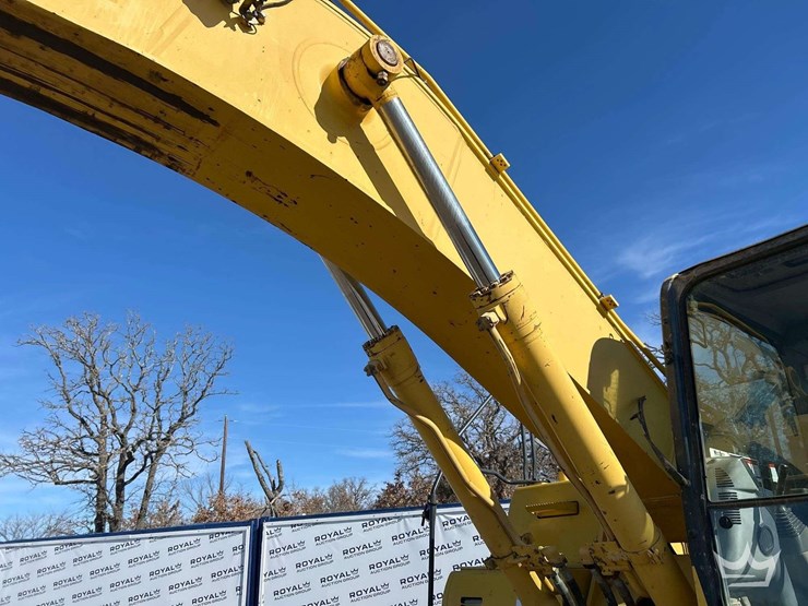 2013-komatsu-pc360-image-24