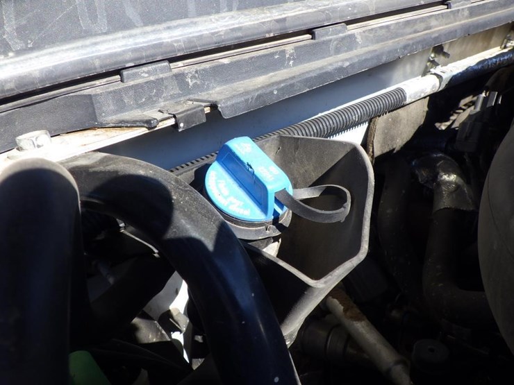 2014-chevrolet-3500hd-image-10