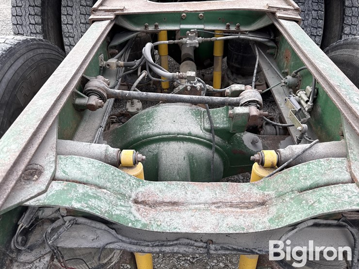 1993-mack-ch613-image-16