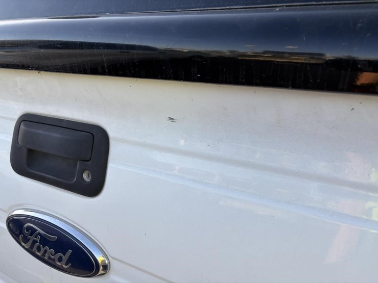 2011-ford-f150-image-35