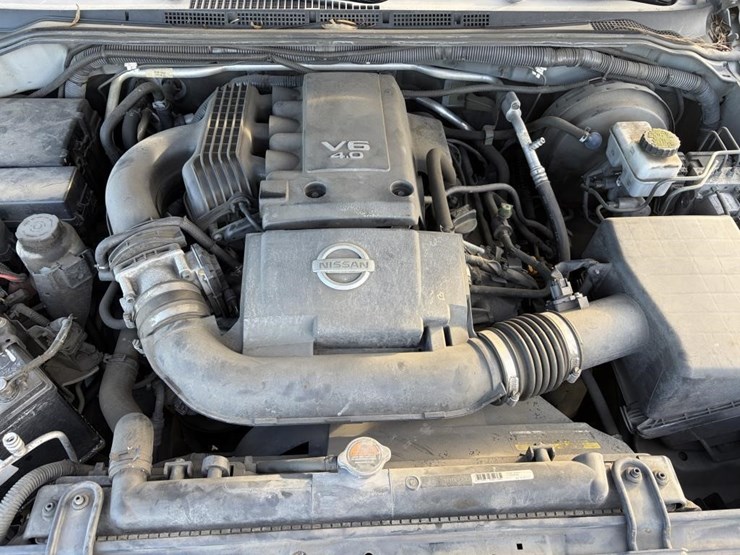 2012-nissan-pathfinder-image-24