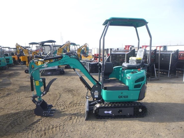 2025-agt-qk16r-hydraulic-excavator-image-5