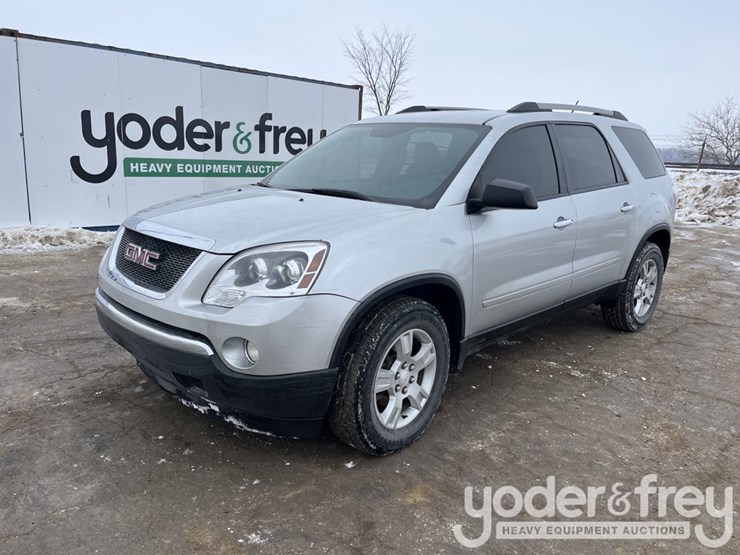 2012-gmc-acadia-image-1