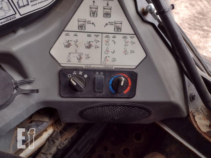 2016-bobcat-s590-image-8