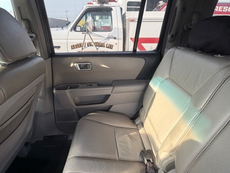 2011-honda-pilot-image-24