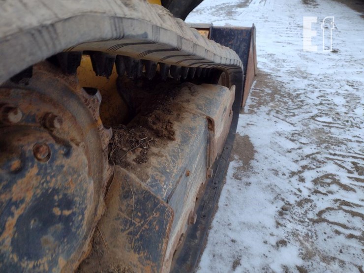 2019-deere-317g-image-30