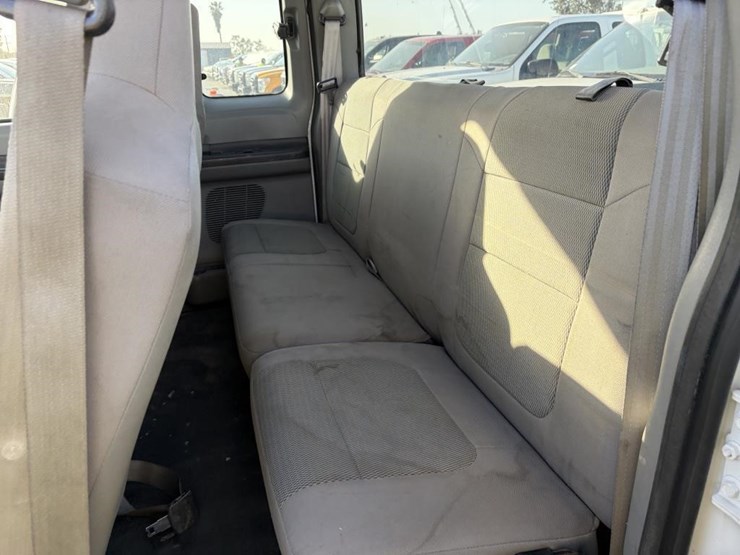 2005-ford-f250-image-18