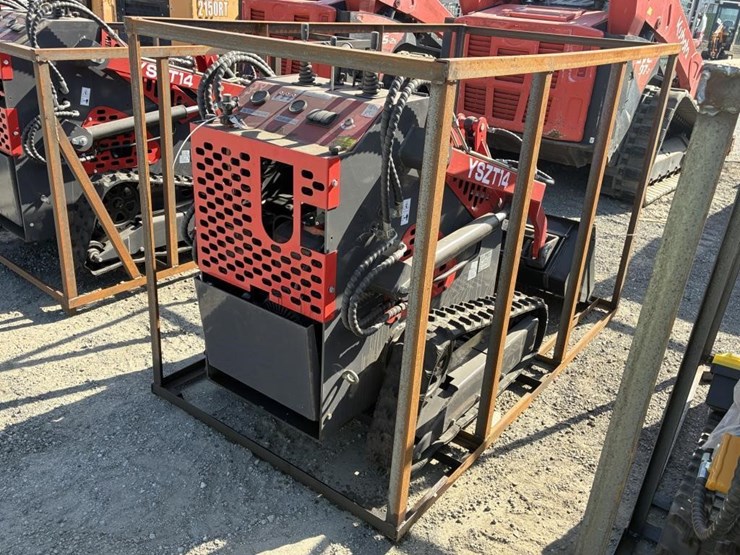 2026-agt-yszt14-skid-steer-loader-image-3