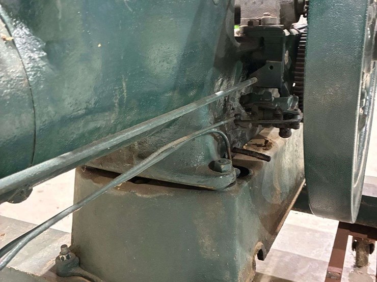 fairbanks-morse-z-style-b-hit-&-miss-stationary-engine-image-9