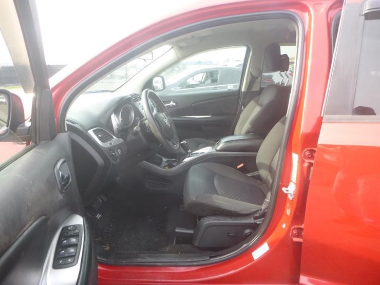 2015-dodge-journey-image-7