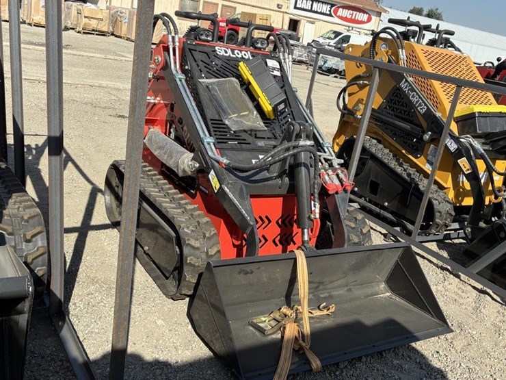 2025-sdlool-sl380r-skid-steer-loader-image-2