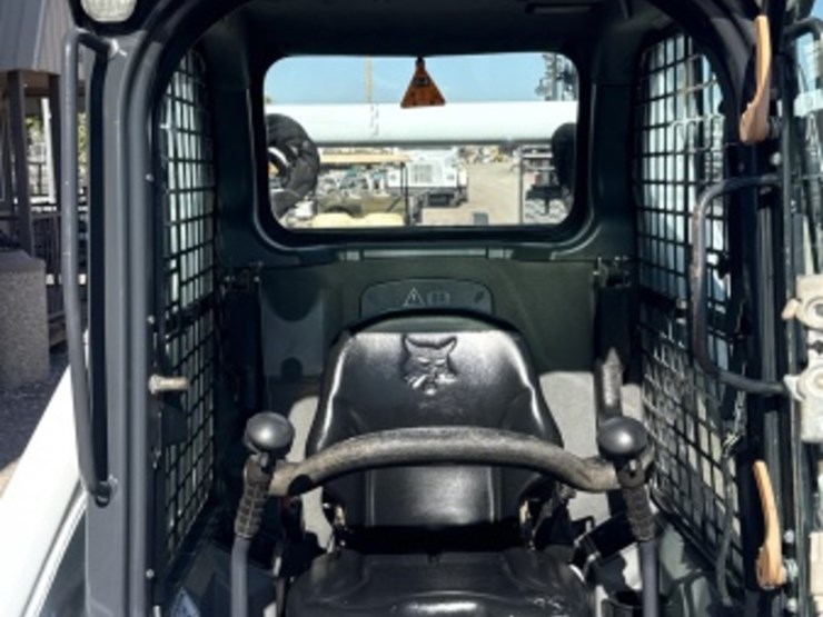 2017-bobcat-t650-image-23