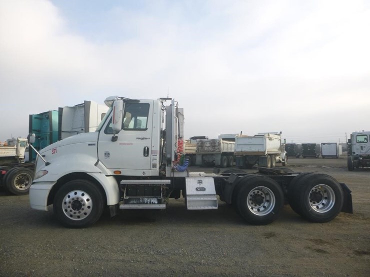 2012-international-prostar-image-5