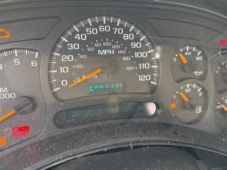 2004-gmc-1500-image-34