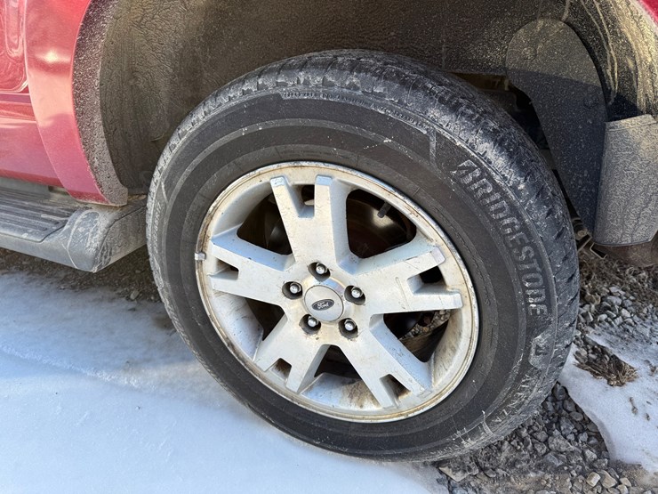 2008-ford-explorer-image-9