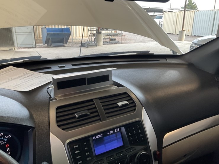 2013-ford-explorer-image-18