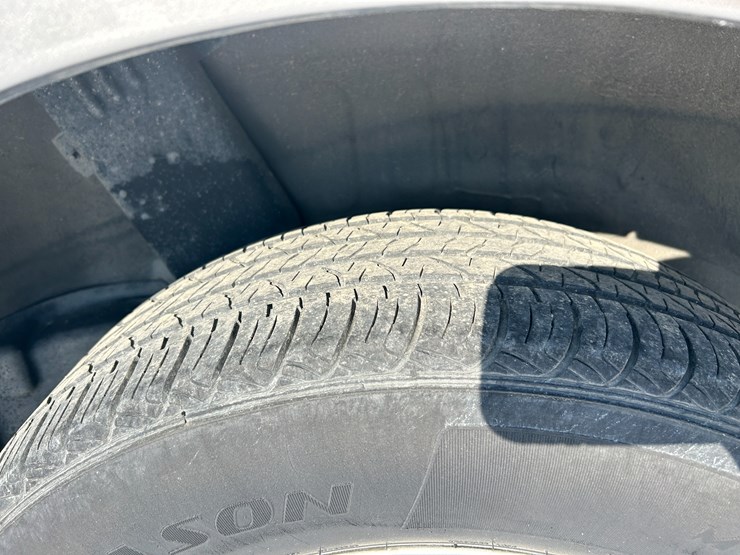 2012-nissan-rogue-image-24