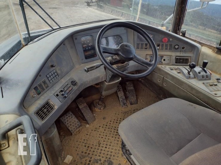 2003-volvo-a40d-image-12