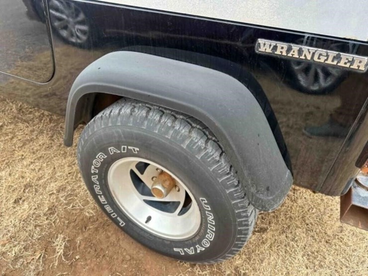 1989-jeep-wrangler-image-8