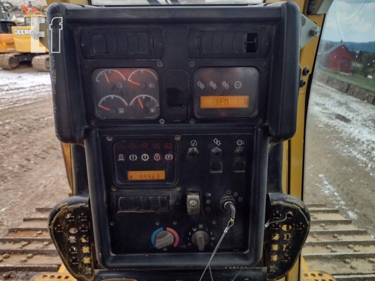 2006-caterpillar-d6n-xl-image-6