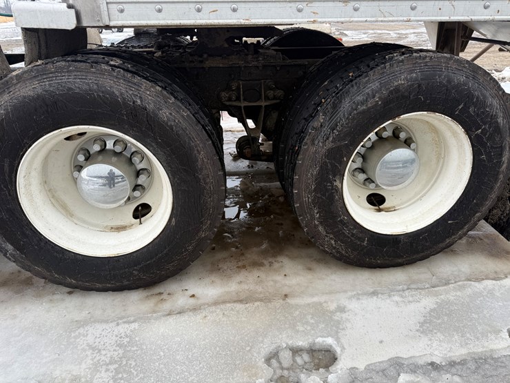 2013-timpte-hopper-bottom-image-34