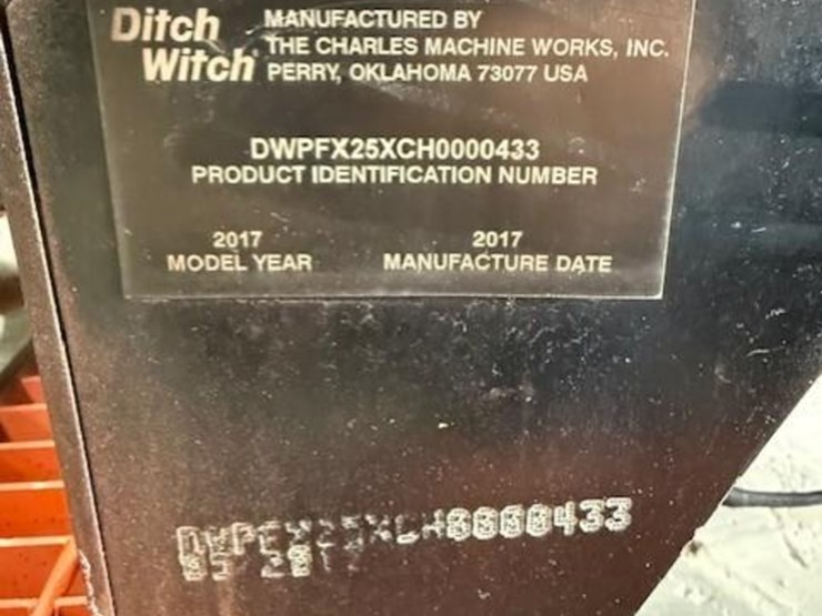 2017-ditch-witch-vacuum-trailer-image-6