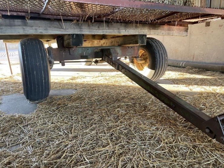 k-&-k-16'-hay-wagon-image-8