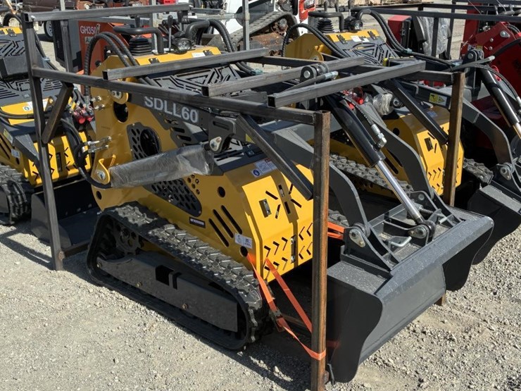 2025-sdlanch-sdll60-skid-steer-loader-image-2