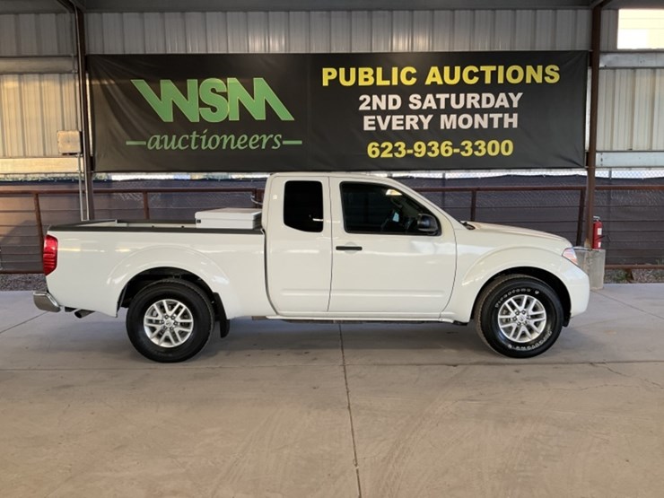 2015-nissan-frontier-image-1