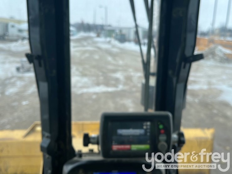 2014-komatsu-d61pxi-23-image-39