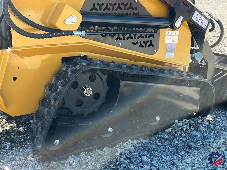 2026-agt-mx-crt23-compact-track-loader-mini-skid-steer-image-9