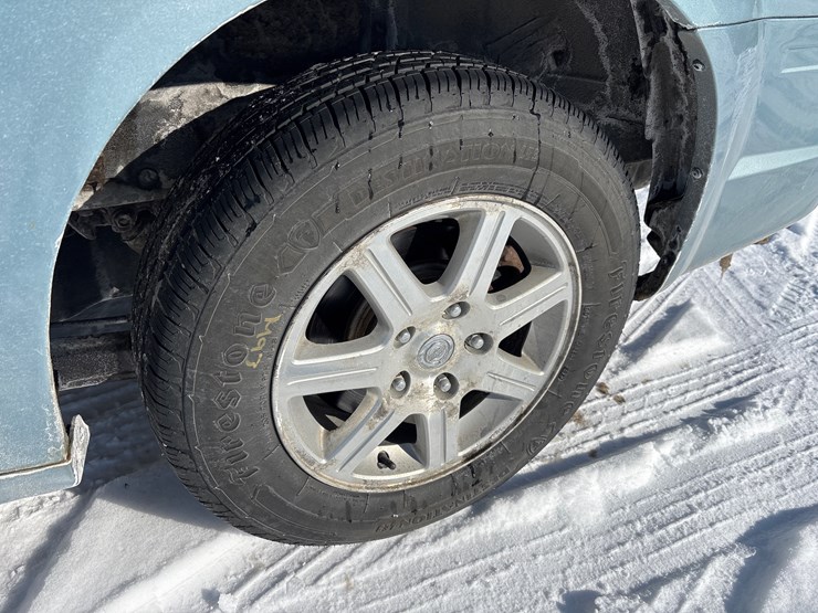 2008-chrysler-town-&-country-image-30