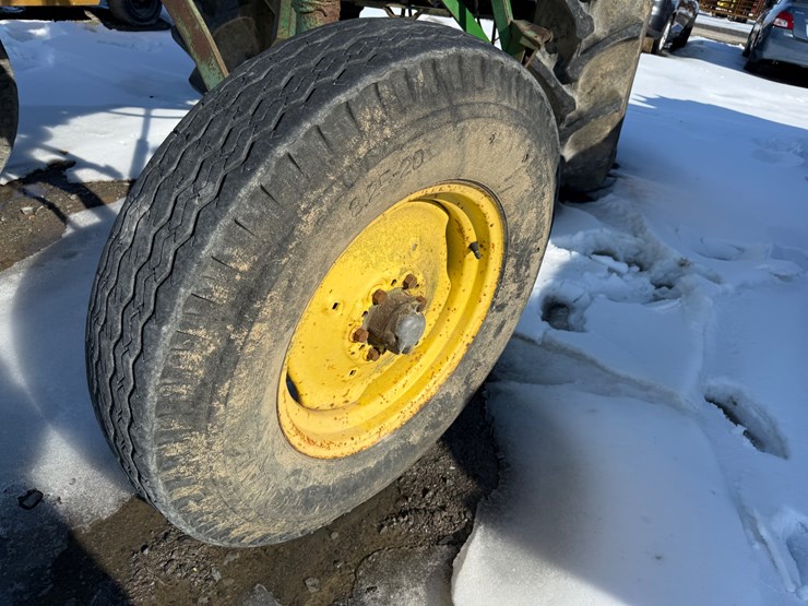 john-deere-4020-image-44