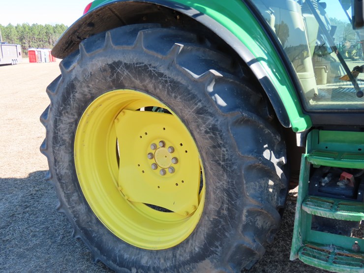 john-deere-6120m-image-5