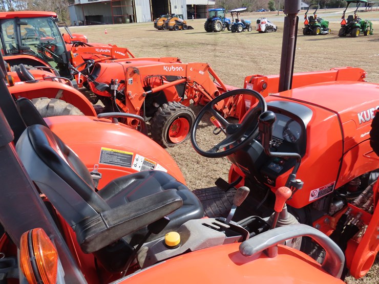 2019-kubota-m7060-image-8