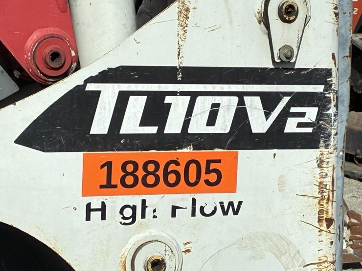 2019-takeuchi-tl10v2-image-11