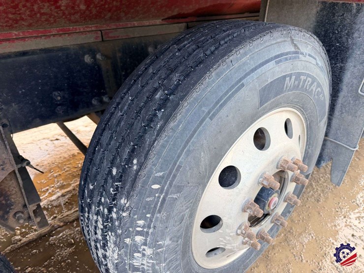 2018-mack-granite-gu713-image-28