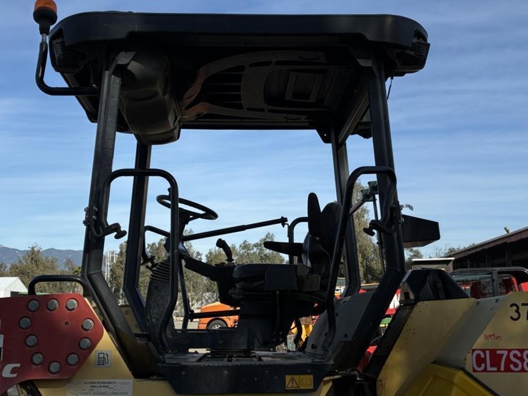 2011-dynapac-cc224hf-image-15