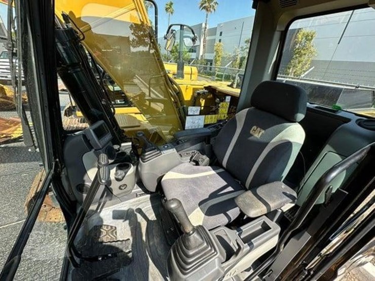 2019-caterpillar-312fgc-image-18