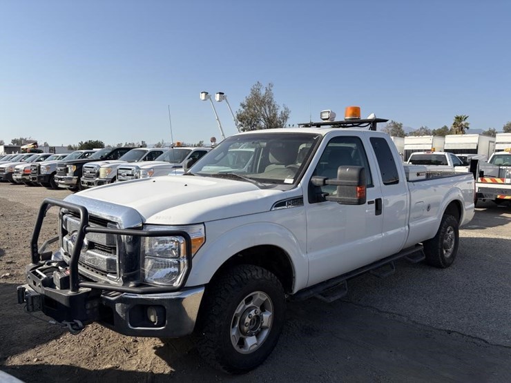2011-ford-f250-sd-xlt-image-1