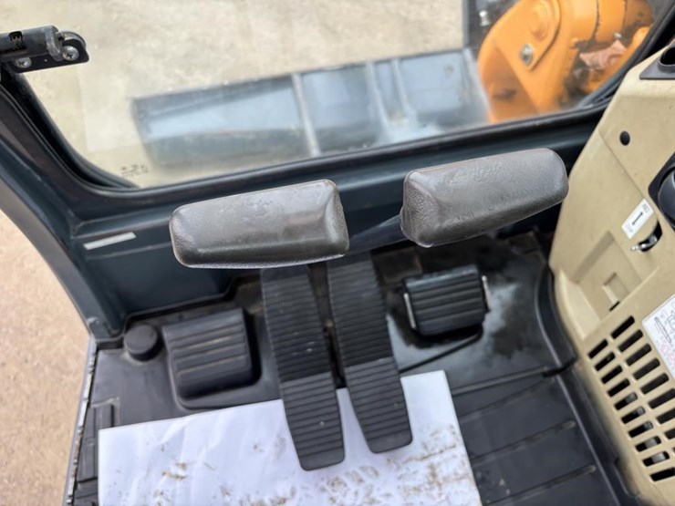 2016-mustang-800z-image-28