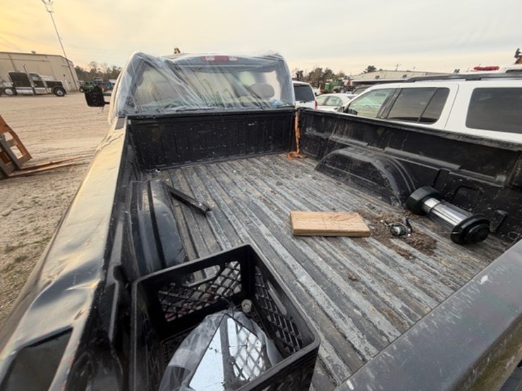 2004-gmc-1500-image-8