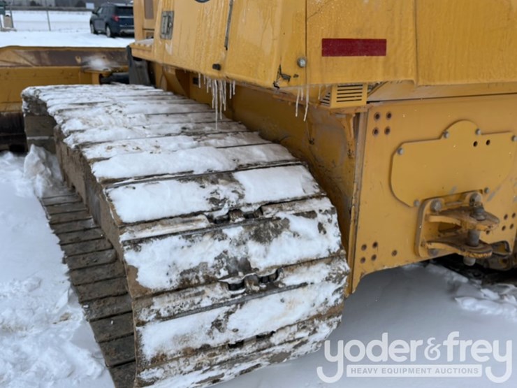 2016-deere-700k-lgp-image-30